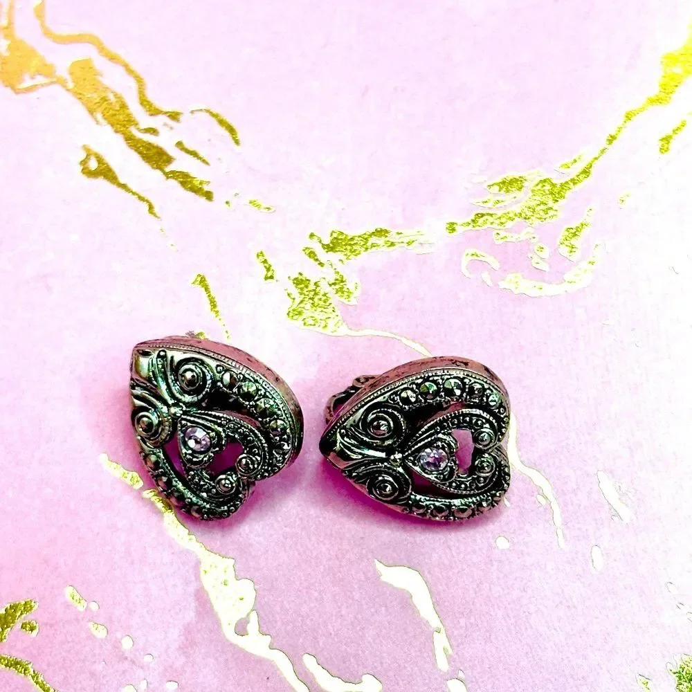 Avon Women's Vintage Silver Heart Faux Purple Stone Clip on Earrings - Picture 3 of 5